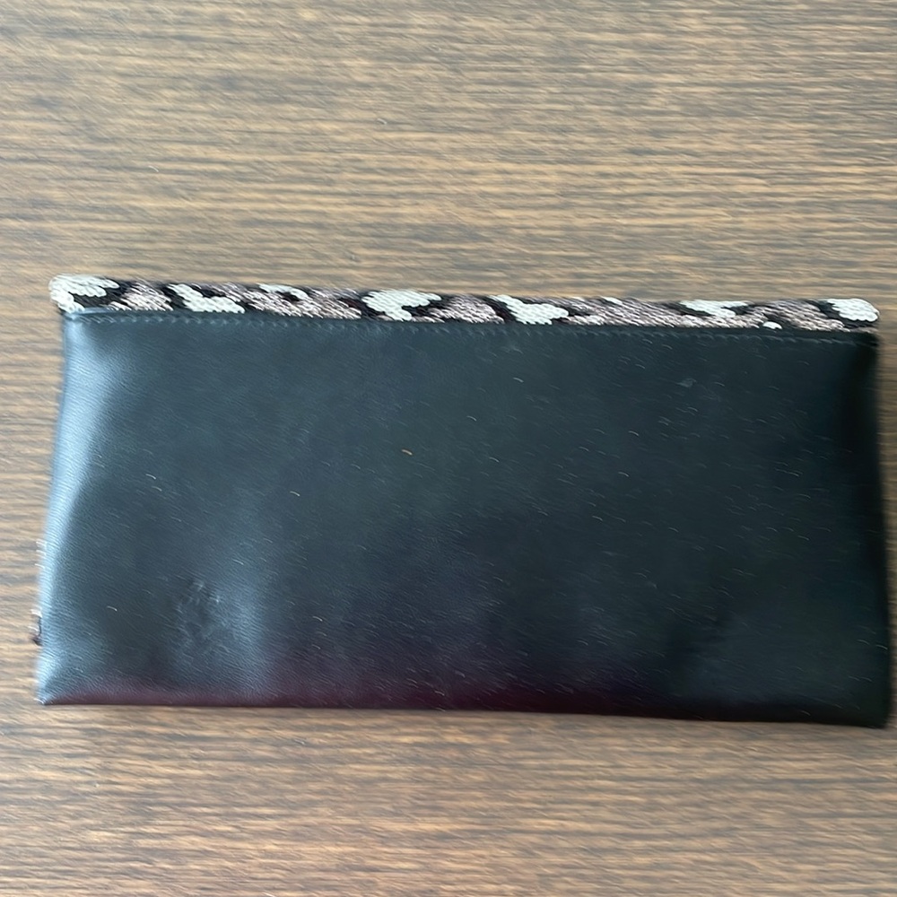 NORDSTROM METALLIC LEOPARD PRINT EVENING BAG CROSSBODY/CLUTCH NEW WITH TAGS - Picture 7 of 15